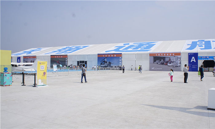 使用大型活動篷房需要辦理哪些審批手續？